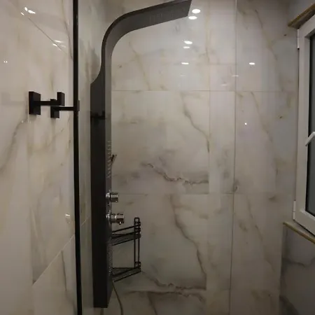 E.k. House شقة خانيا