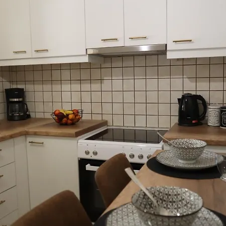 E.k. House ハニア